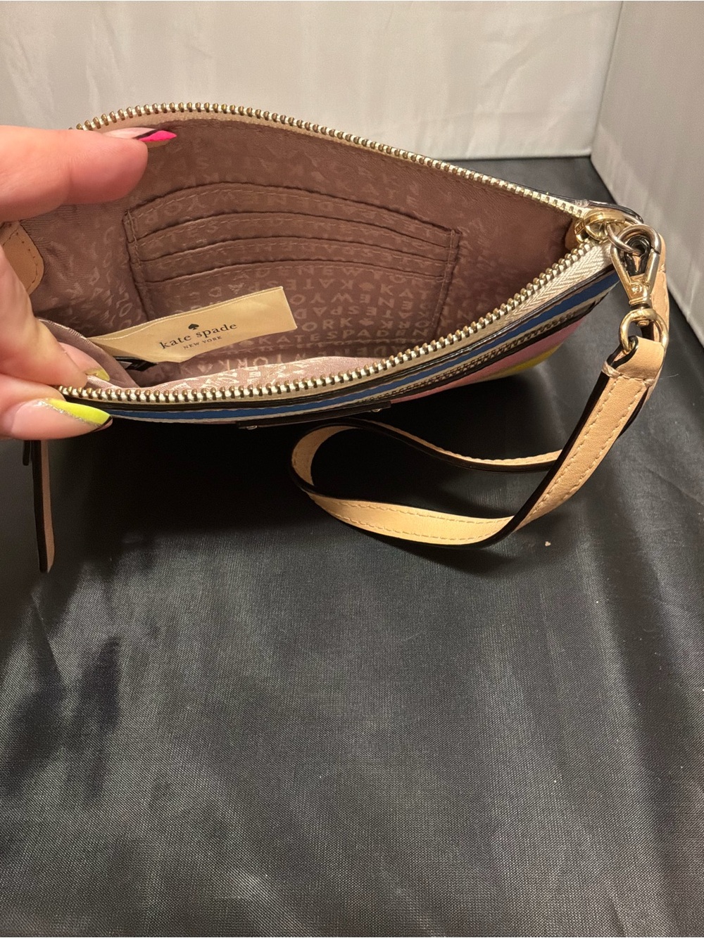 kate spade multicolor wristlet - Picture 4 of 4